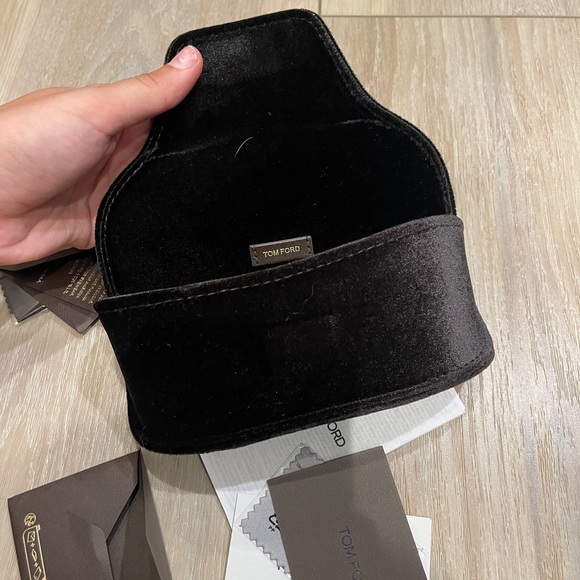 Tom Ford Black Aviator Sunglasses - Picture 5 of 5